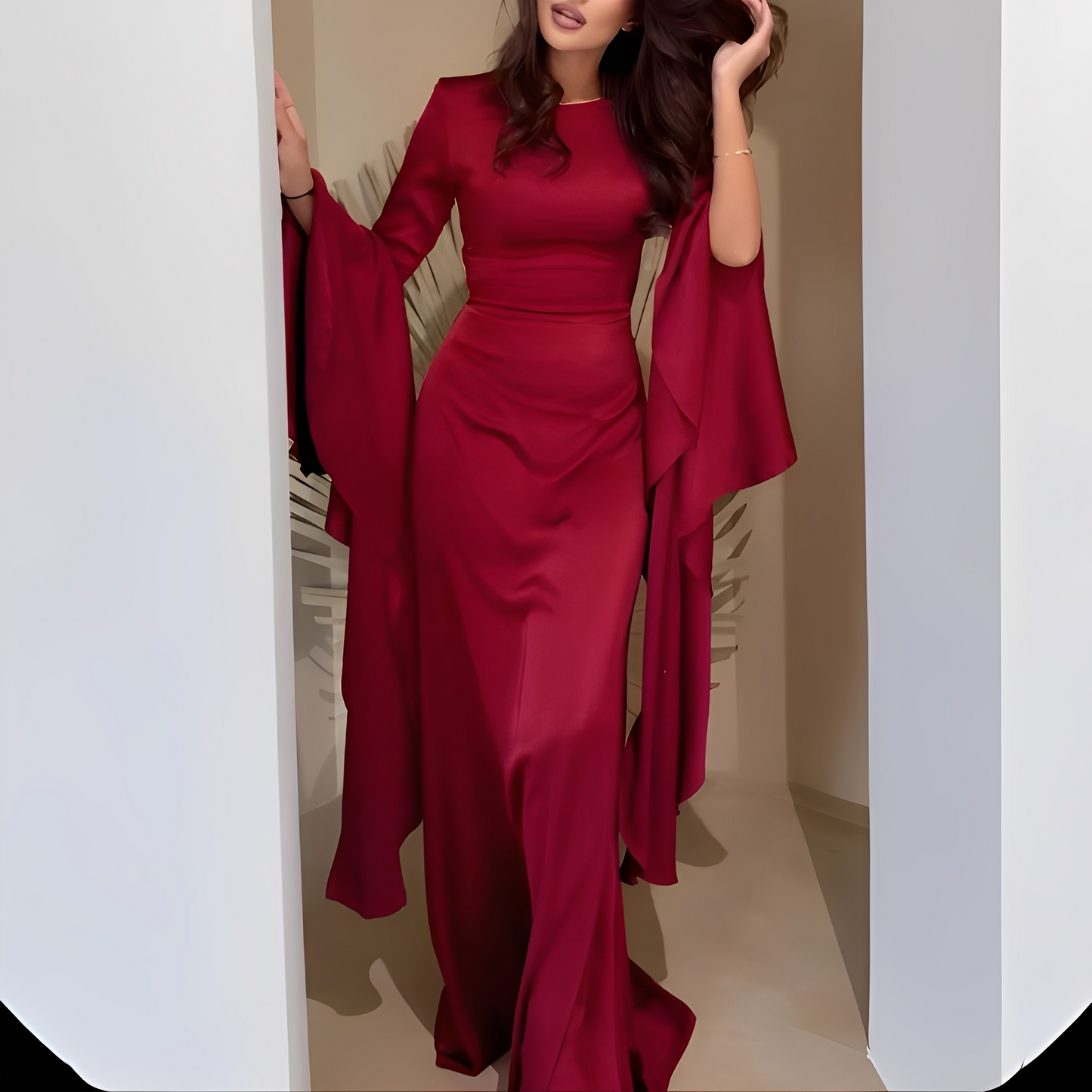 Cosete - Stilvolles Kleid mit langen Ärmeln für Frauen