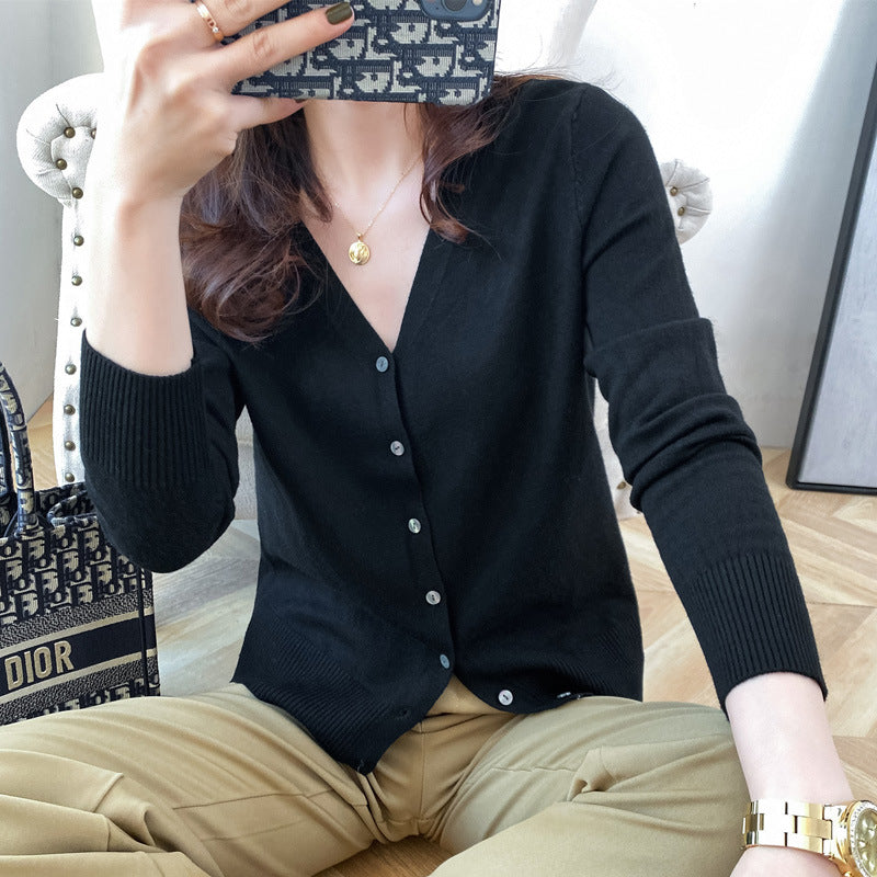 Lauren - Damen-Strickpullover mit stilvollen Knöpfen