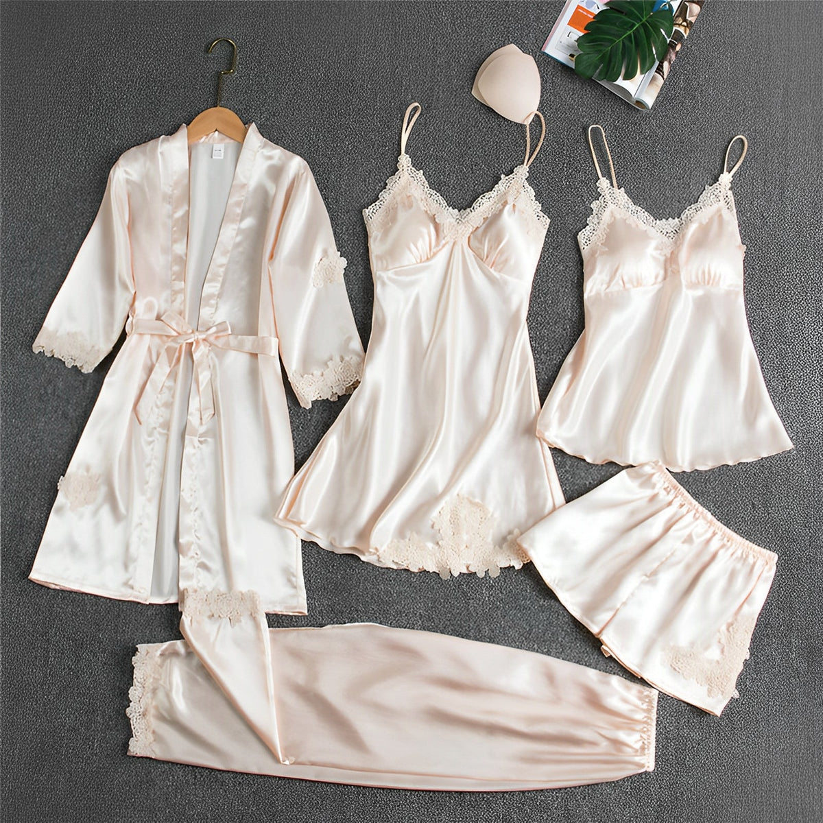 Roxy – Elegantes und verführerisches Pyjama-Set für Damen