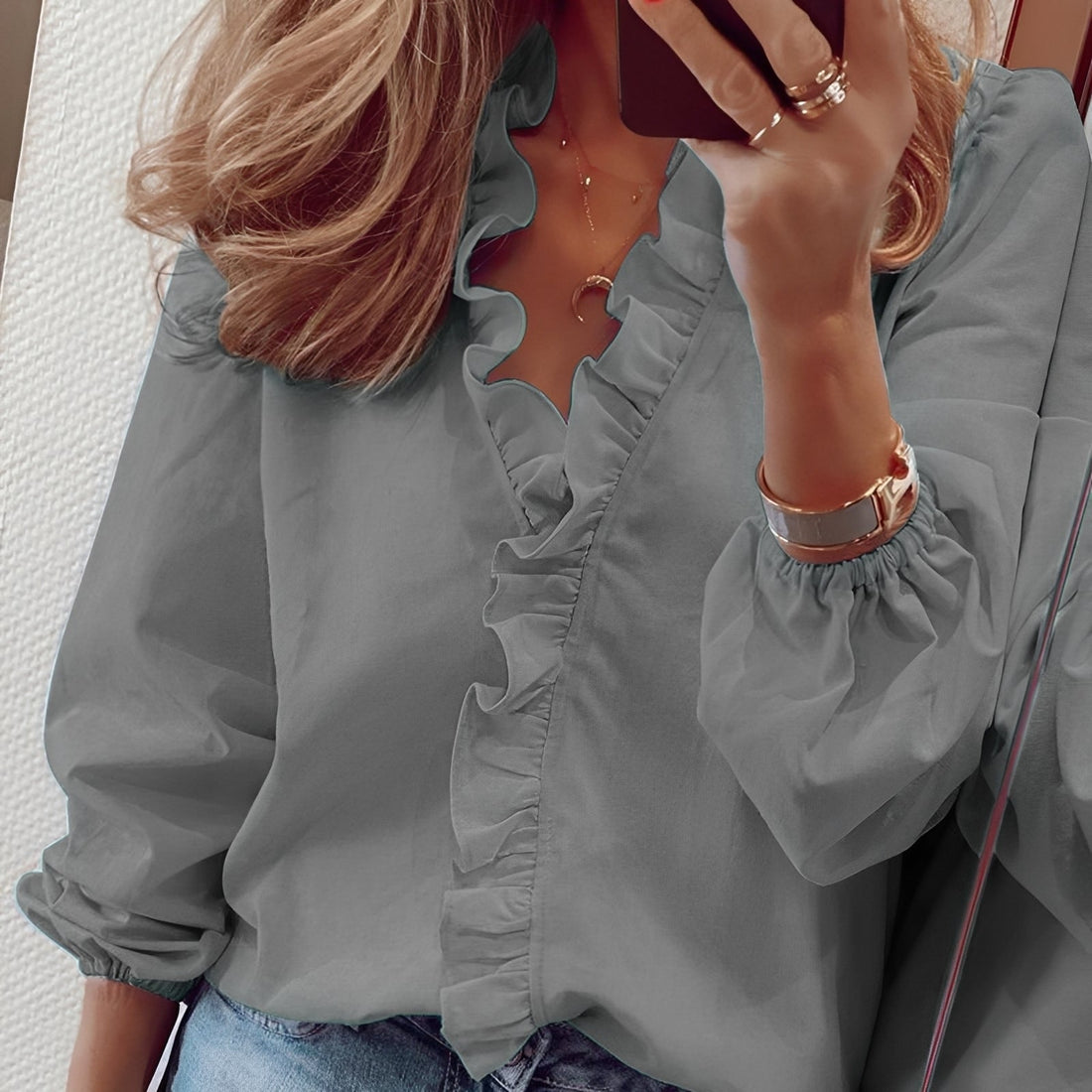Martha - Elegante Bluse mit Rüschen und V-Ausschnitt für Frauen