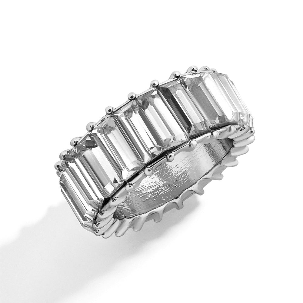 Naya – Moderner geometrischer Ring aus farbigem Metall