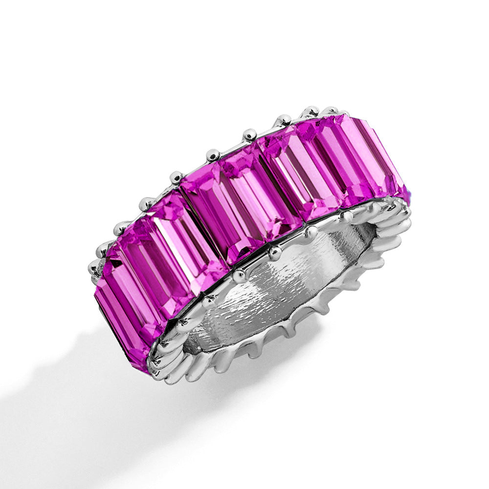 Naya – Moderner geometrischer Ring aus farbigem Metall