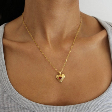 Vesper - Halskette mit rotem Herz aus Gold