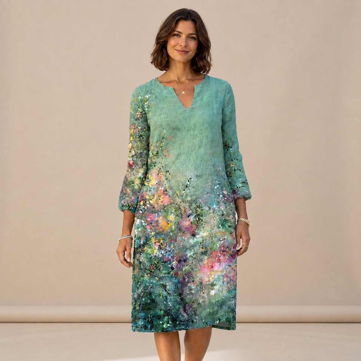 Ninna - Schickes und anschmiegsames Kleid mit V-Ausschnitt