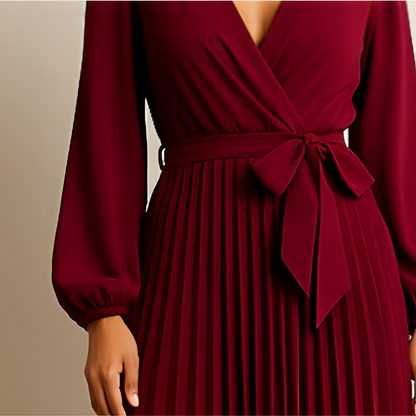Naomi - Elegantes Kleid mit V-Ausschnitt und Falten