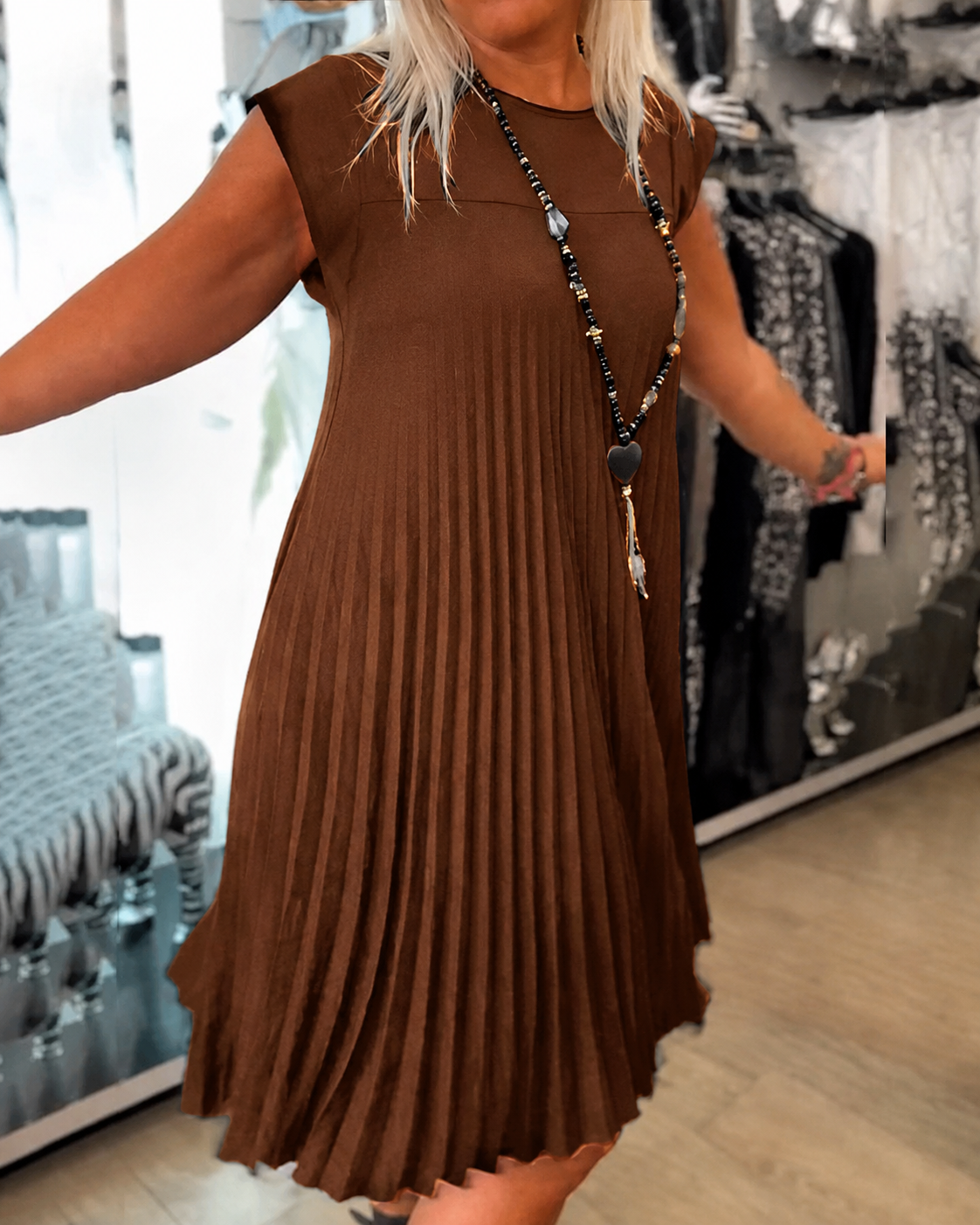 Angélique - Lockeres Kleid mit Plissierungen
