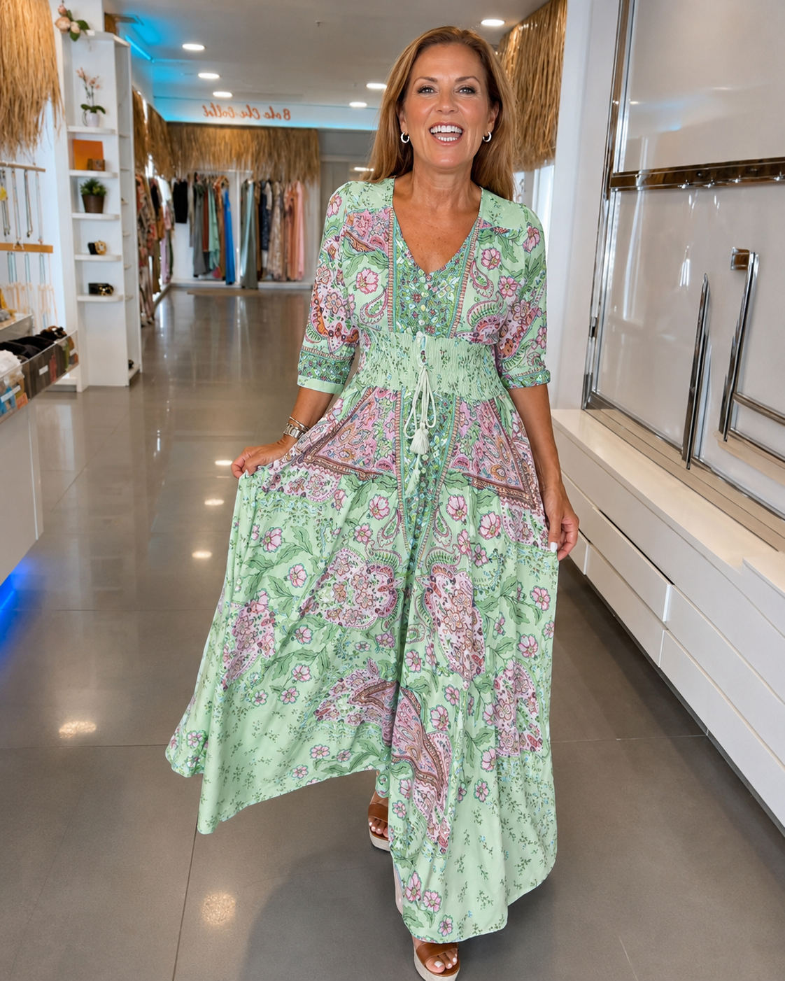 Lucienne - Elegantes V-Ausschnitt-Kleid