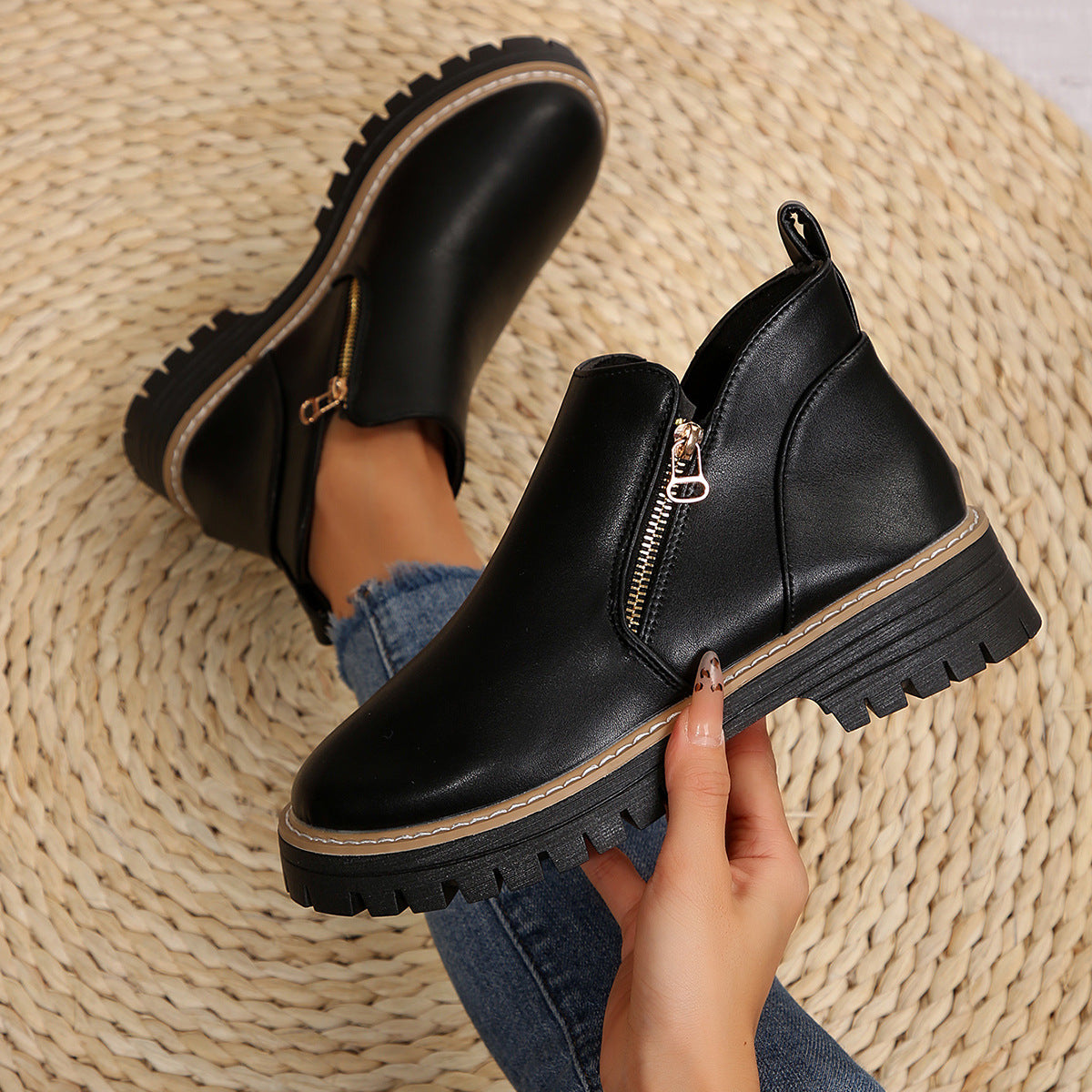 Rowanne - Zeitgemäße Damenstiefeletten mit Reißverschluss