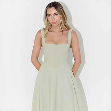 Fioren - Elegantes Midikleid mit Quadrat-Ausschnitt