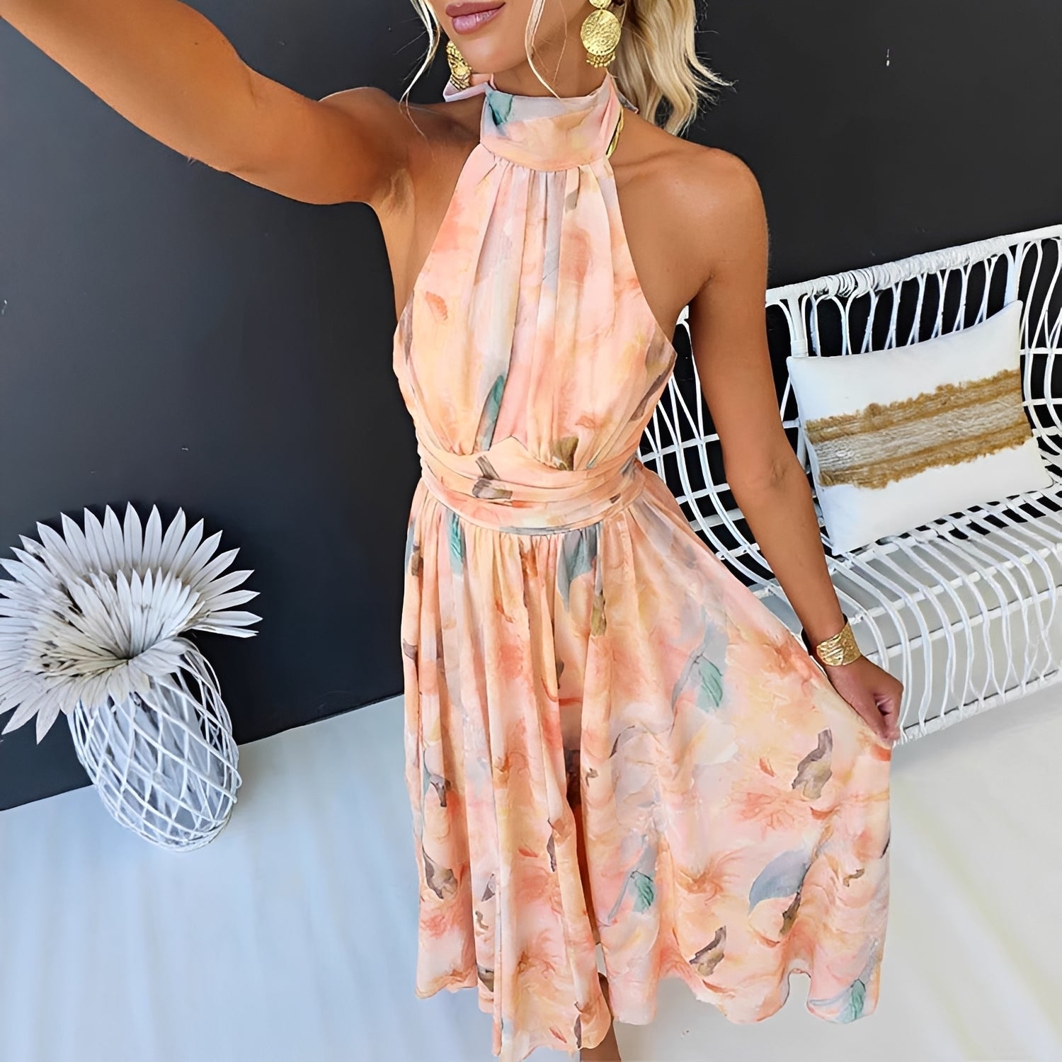 Velma - Elegantes ärmelloses Kleid mit offenem Rücken