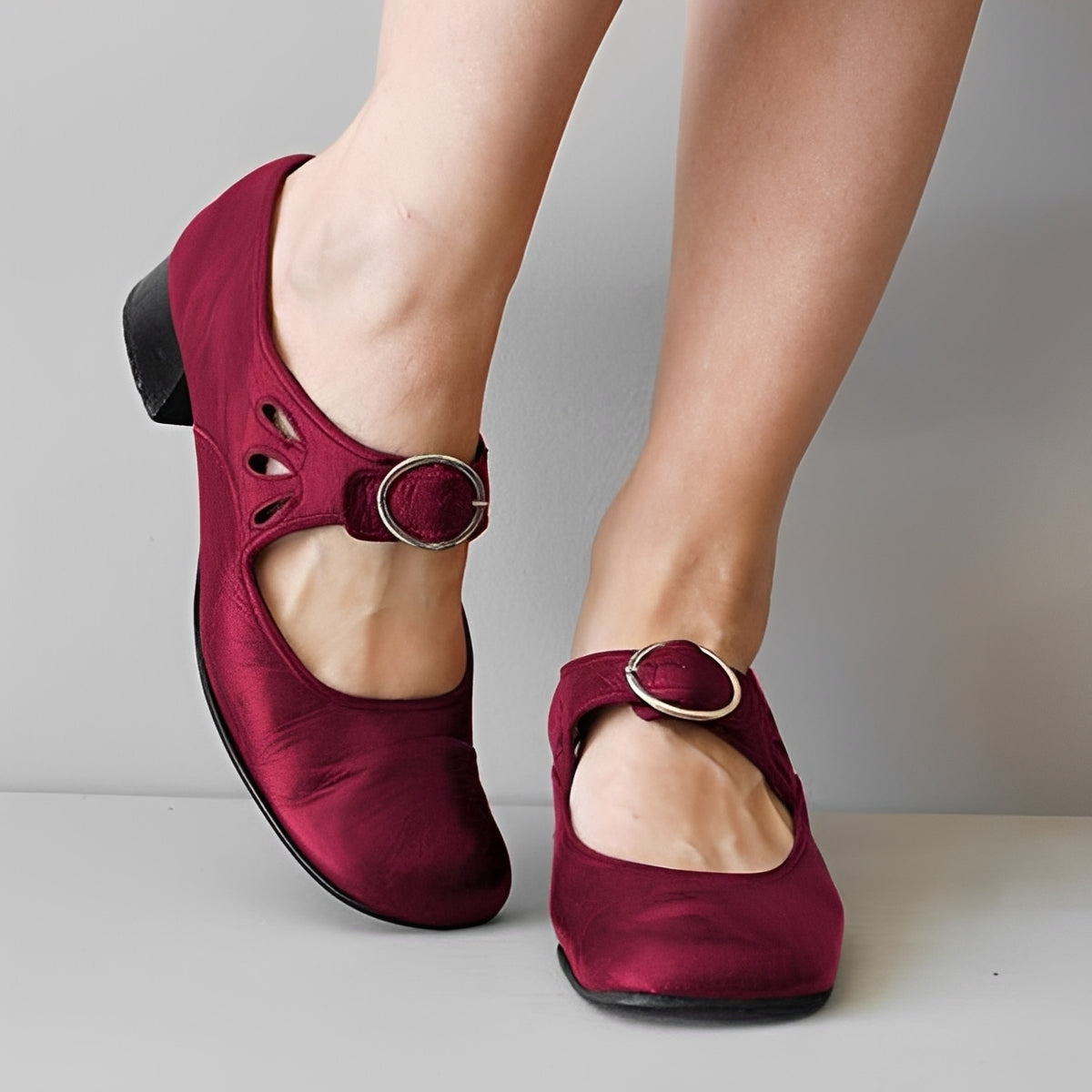 Navie - Lässige Runde Zehensandalen