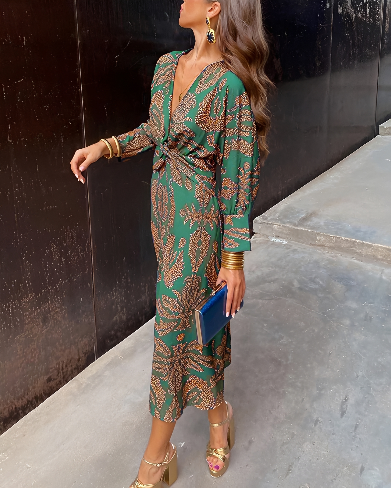 Alima - Retro-Kleid mit V-Ausschnitt