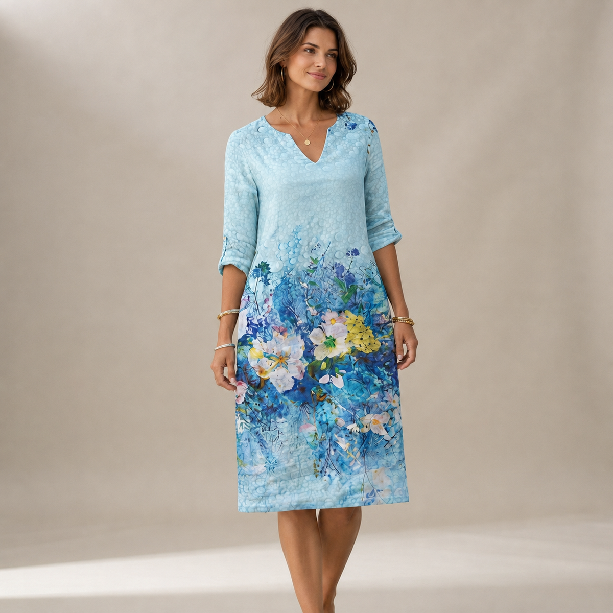 Ninna - Schickes und anschmiegsames Kleid mit V-Ausschnitt