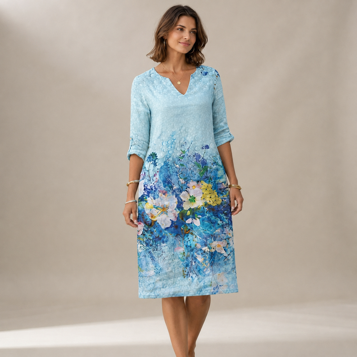 Ninna - Schickes und anschmiegsames Kleid mit V-Ausschnitt