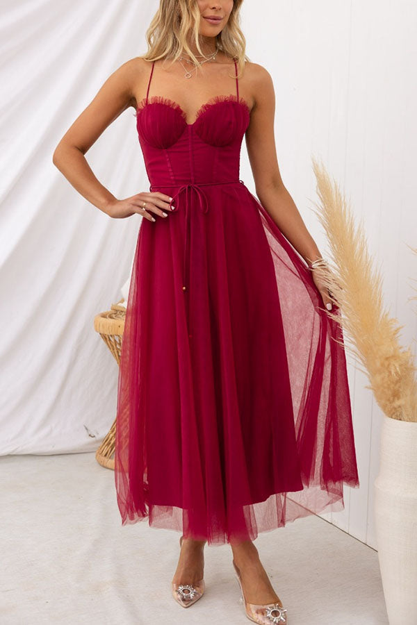 Elodie – Langkleid mit V-Ausschnitt