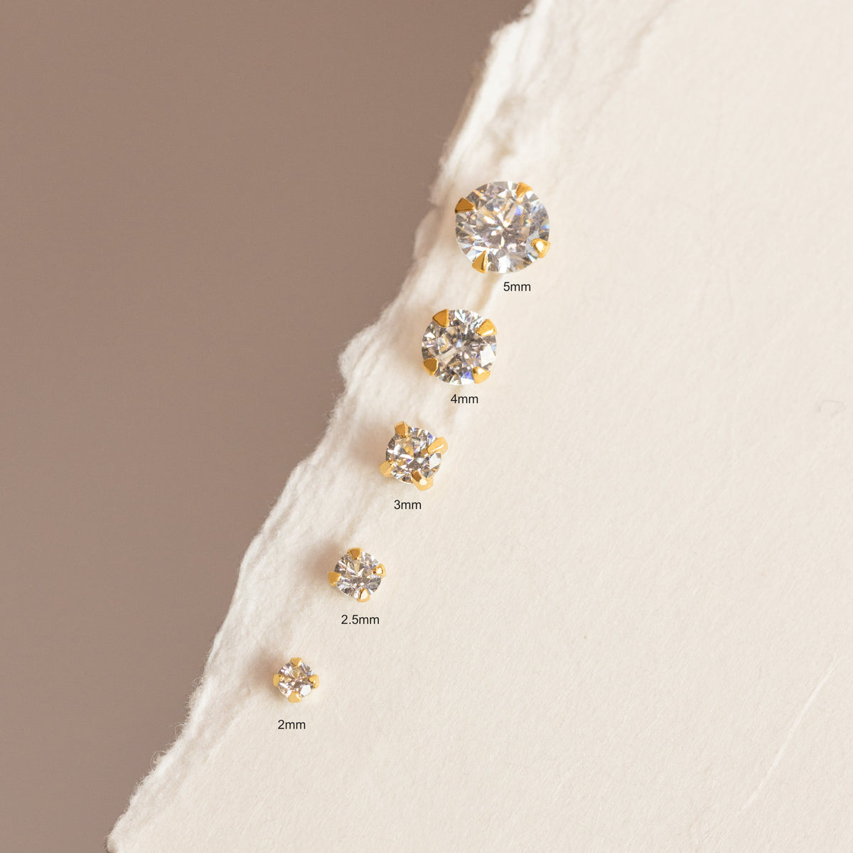 Sloane - Mini Ohrringe Glitzernd von 2mm