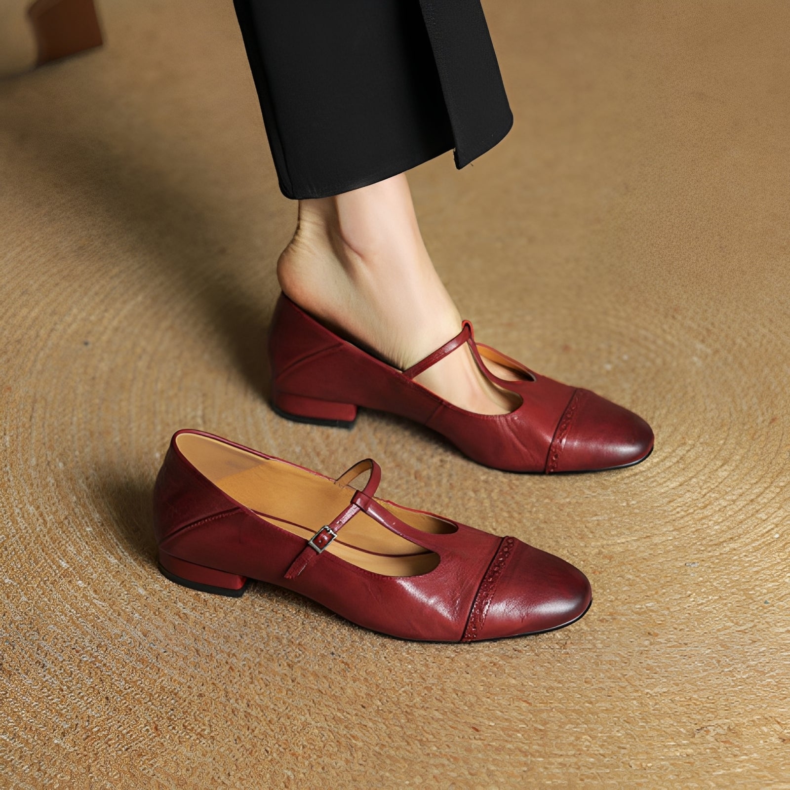 Bella - Moderne Ballerinas mit T-Riemen