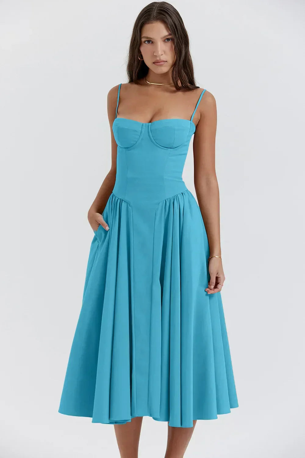 Cheri - Midikleid mit Trägern und offenem Rücken