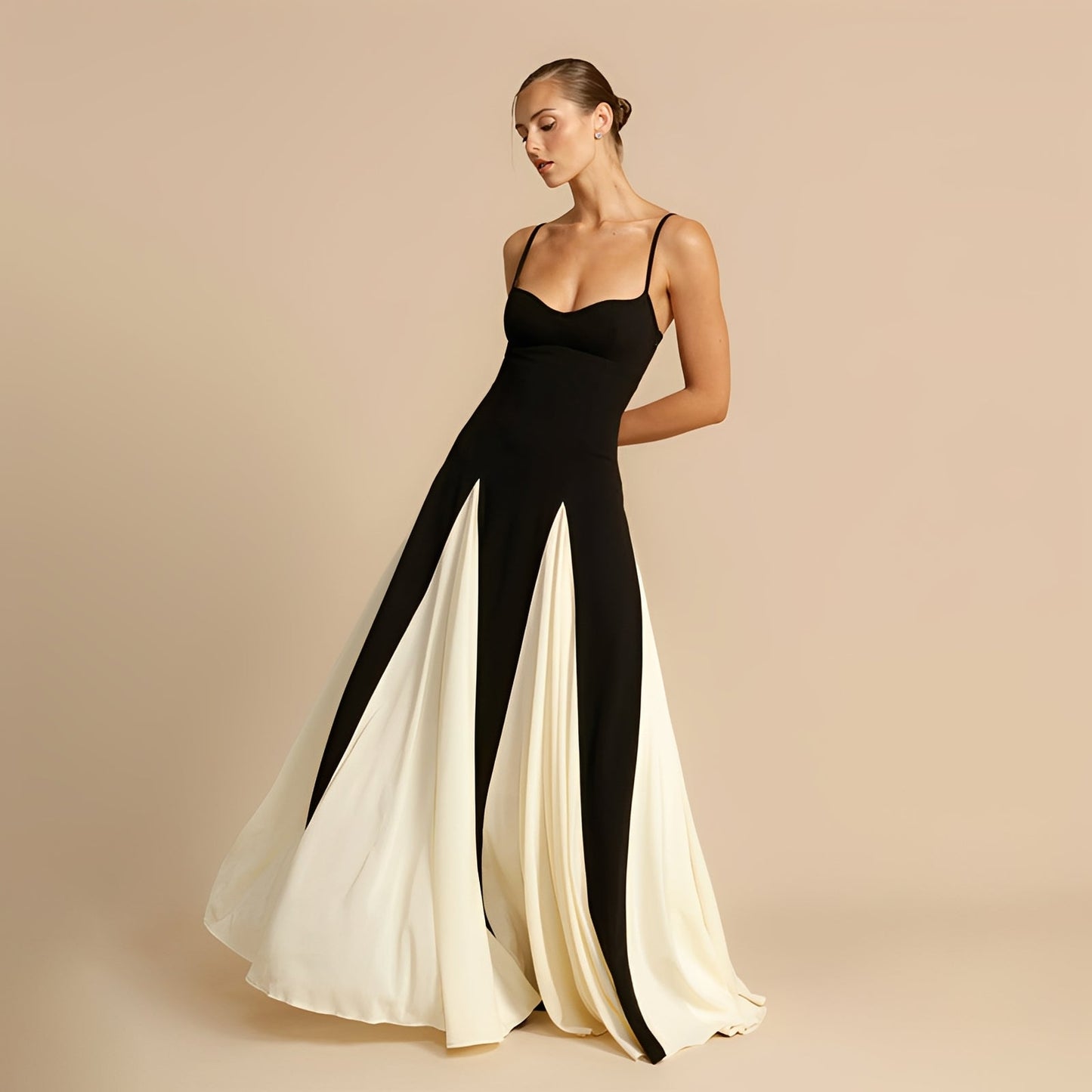 Eloise - Damenkleid mit eleganten Schrägstreifen