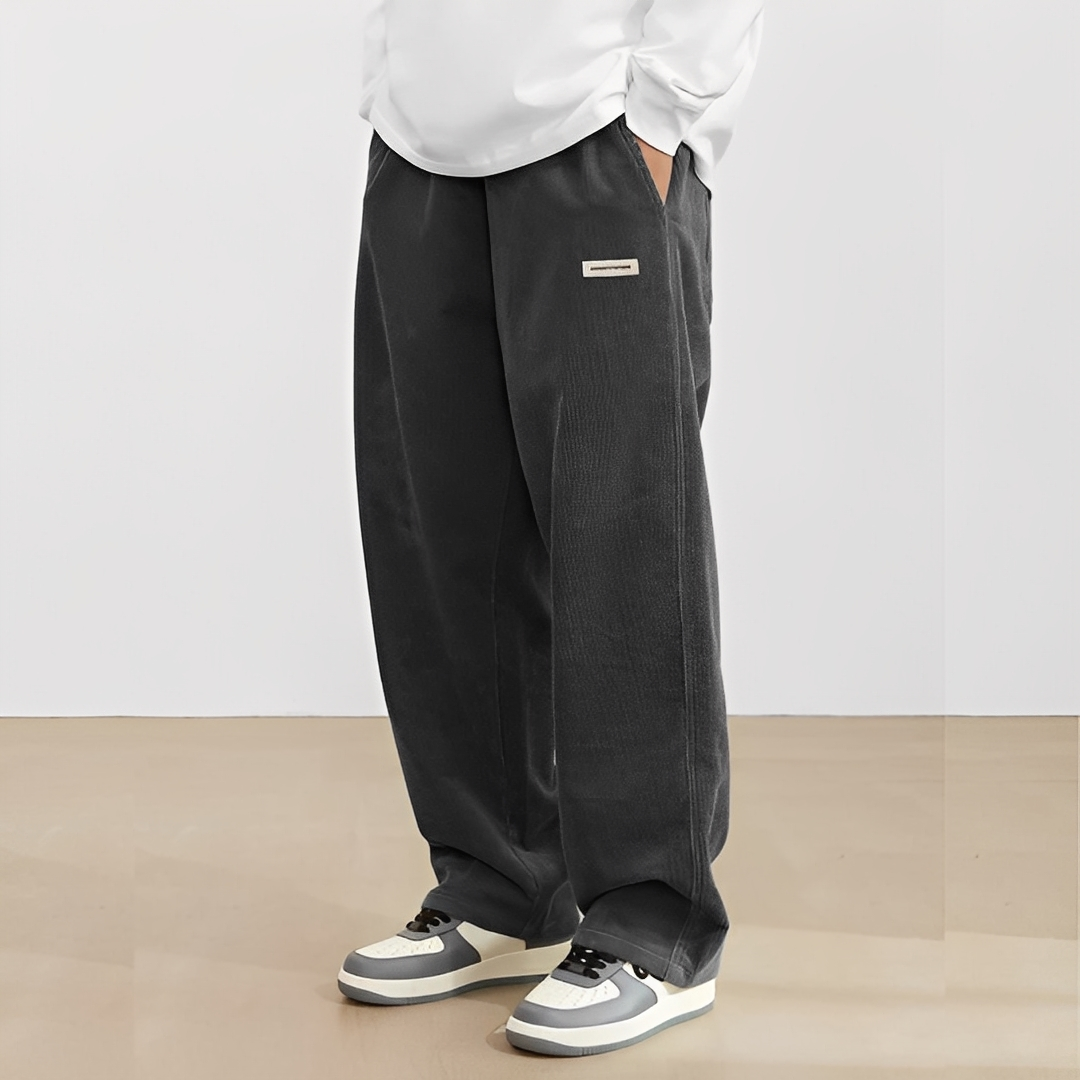 Dally - Locker geschnittene Herrenhose im modernen Stil