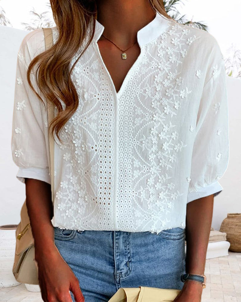 Daphne - Bestickte Bluse mit V-Ausschnitt