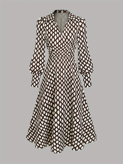Bella - Elegantes Kleid mit Rautenprint und taillierter Taille