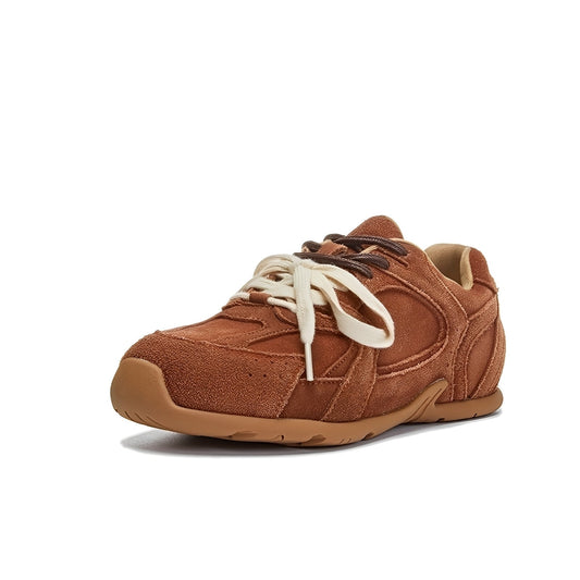 Carla - Traditioneller Damensneaker