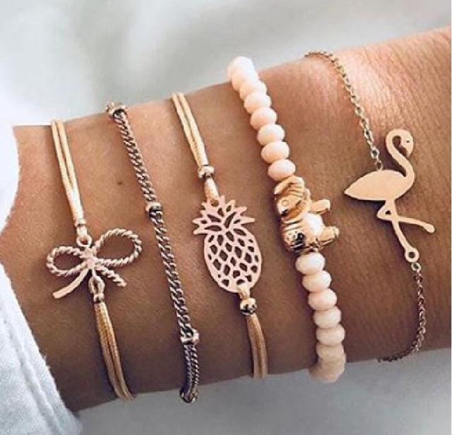 Alora – elegantes Set von Armbändern in Limettengrün