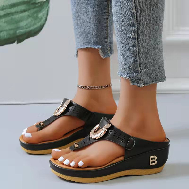 Nikka – Bequeme Strandsandalen