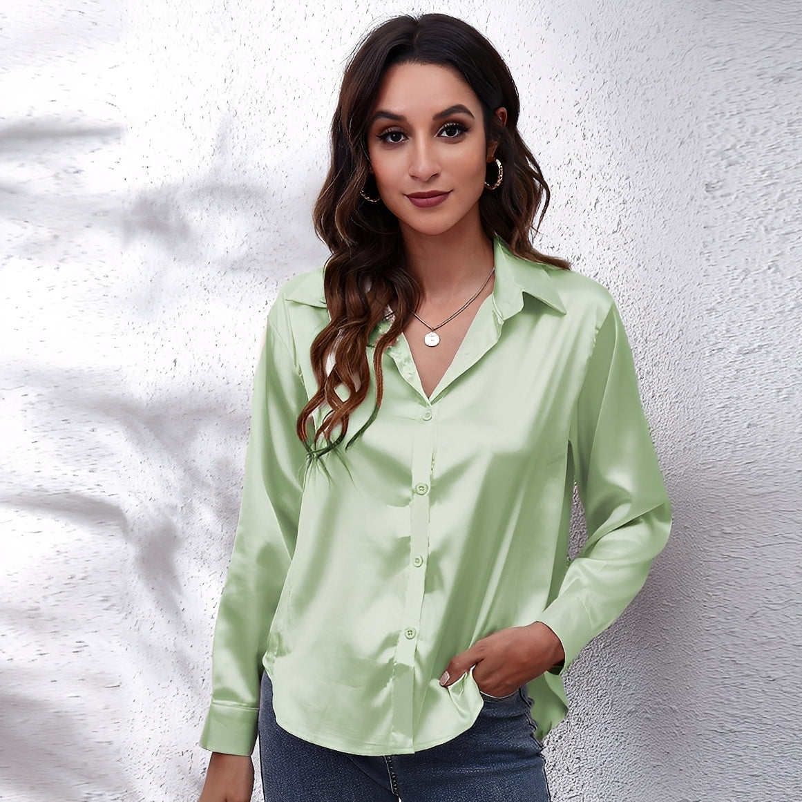 Haylee - Leichte und schimmernde Bluse