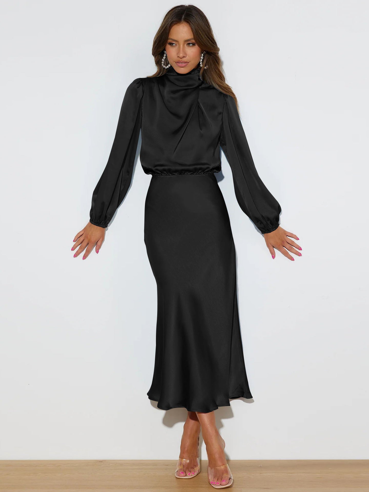Danica - Elegantes langärmeliges Neckholderkleid für Frauen