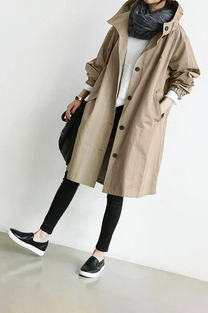 Mara – Wasserdichter Trenchcoat mit Kapuze für regnerische Tage