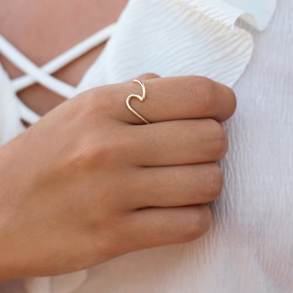Minimalistischer Meereswellenring - Silberring in Wellenform