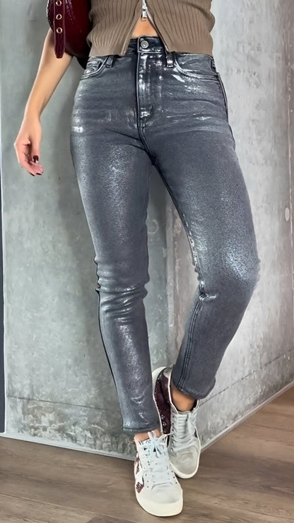 Bethany - Stilvolle, glänzende Skinny-Jeans für Damen
