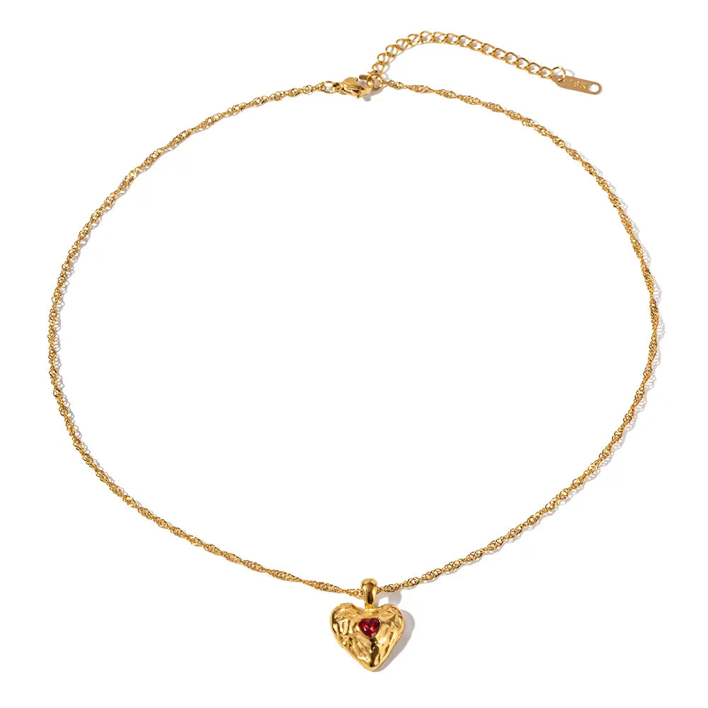 Vesper - Halskette mit rotem Herz aus Gold