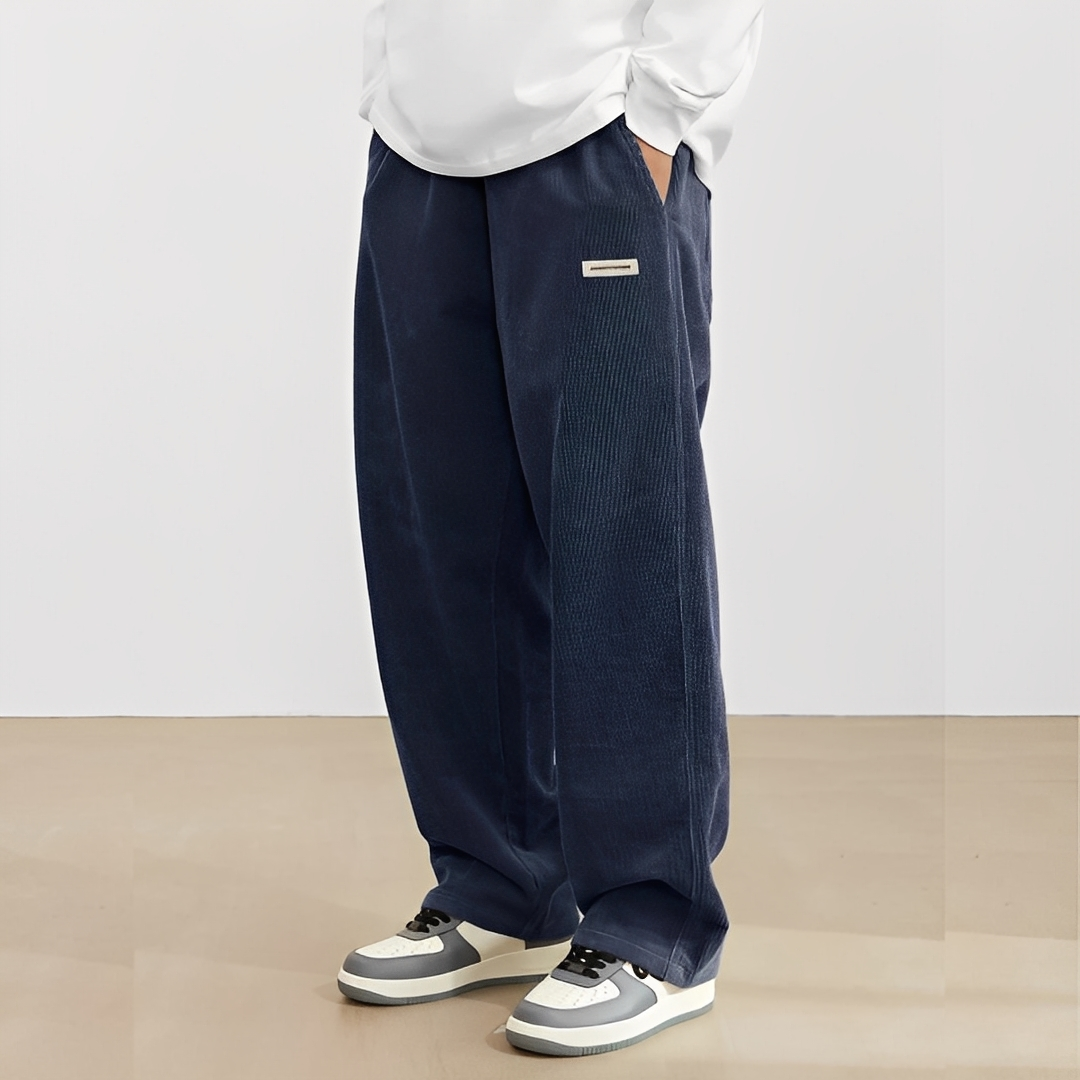 Dally - Locker geschnittene Herrenhose im modernen Stil