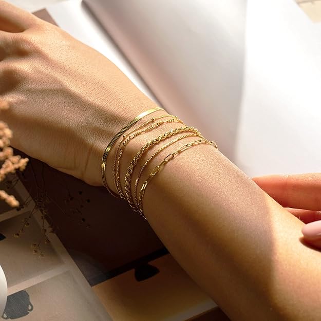 Vernetta – Set von eleganten Armbändern