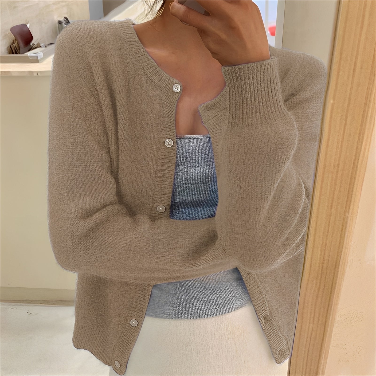 Millie - Zeitgemäße Damen-Strickjacke