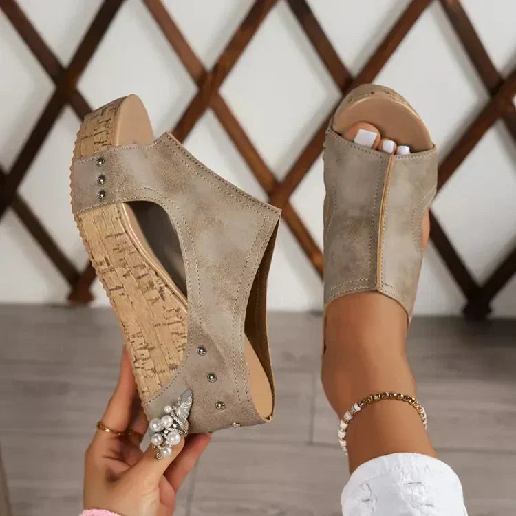 Luna - Plateau-Sandalen mit trendigem Stil
