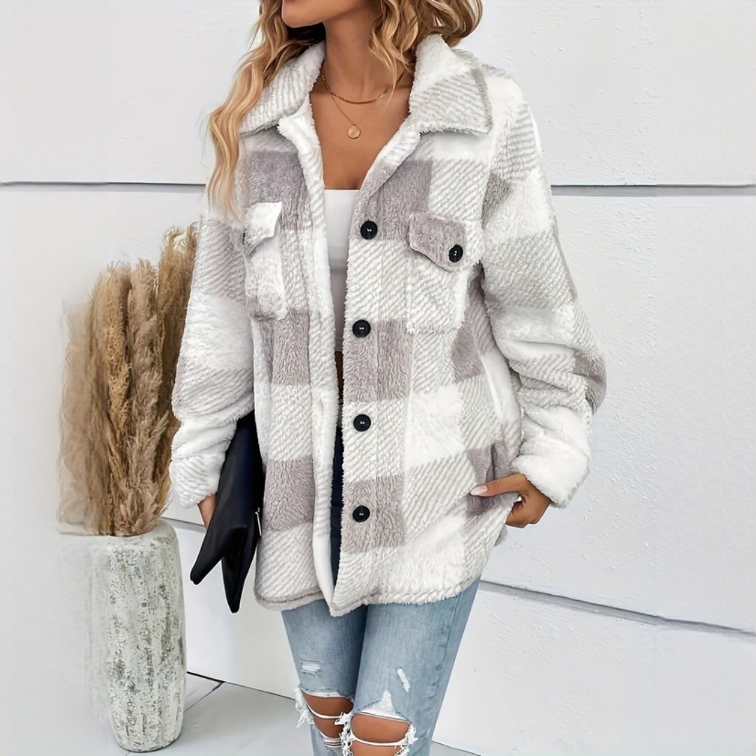 Alice - Elegante und flauschige Jacke