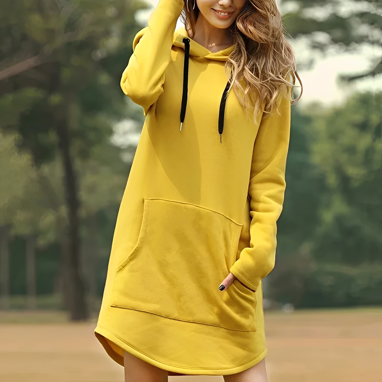 Juris - Elegantes Mini-Kleid mit Kapuze