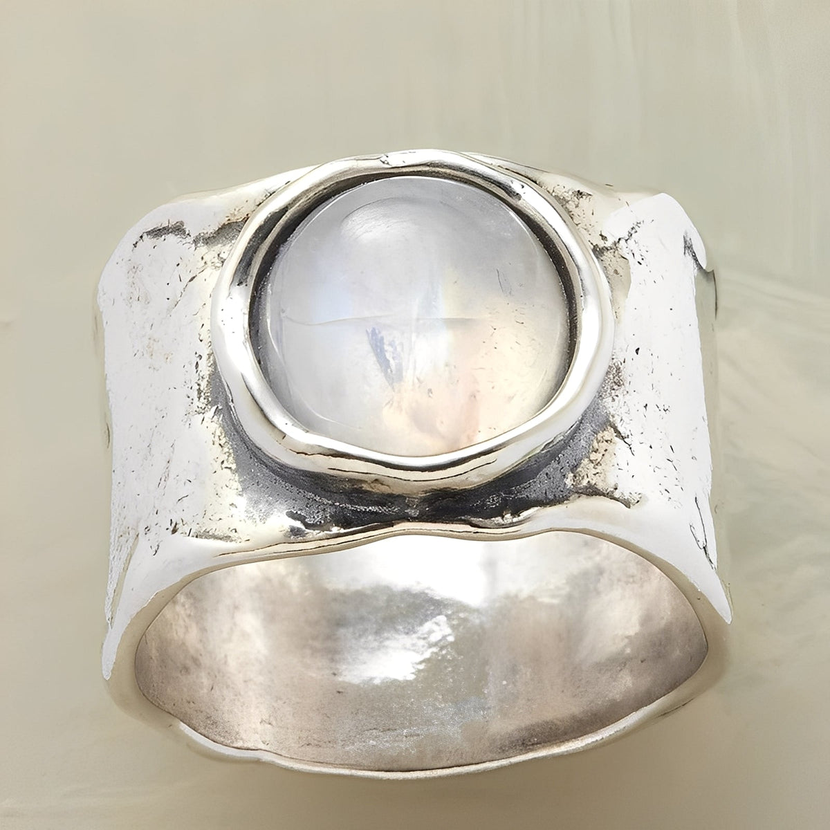 Helga – Silberring mit Mondstein