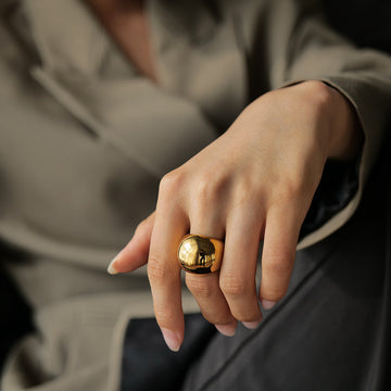 Ella – Anillo Domo Moderne