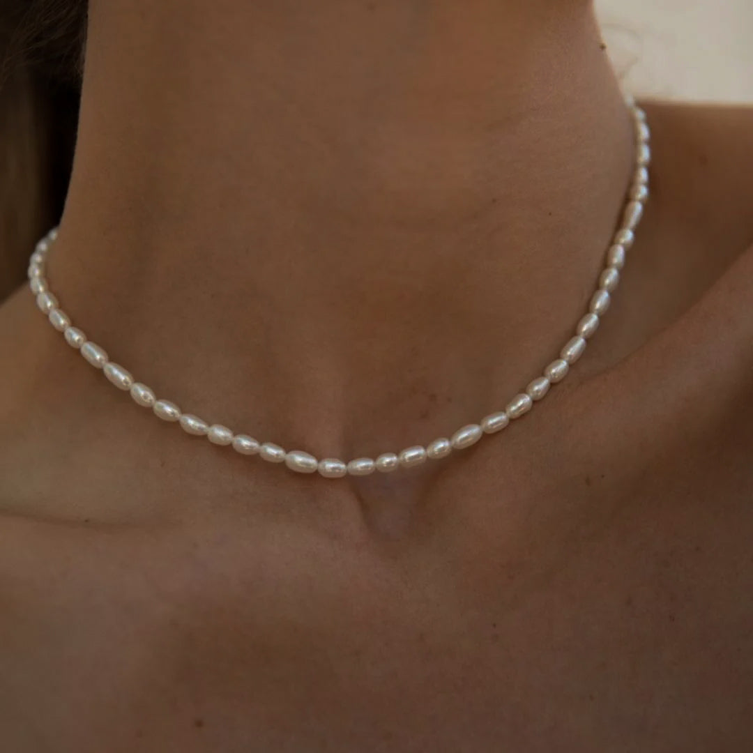 Olivia – Elegantes Perlenhalskette