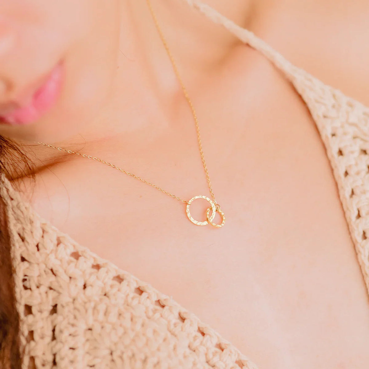 Isabelle – Halskette Hoop aus elegantem Gold