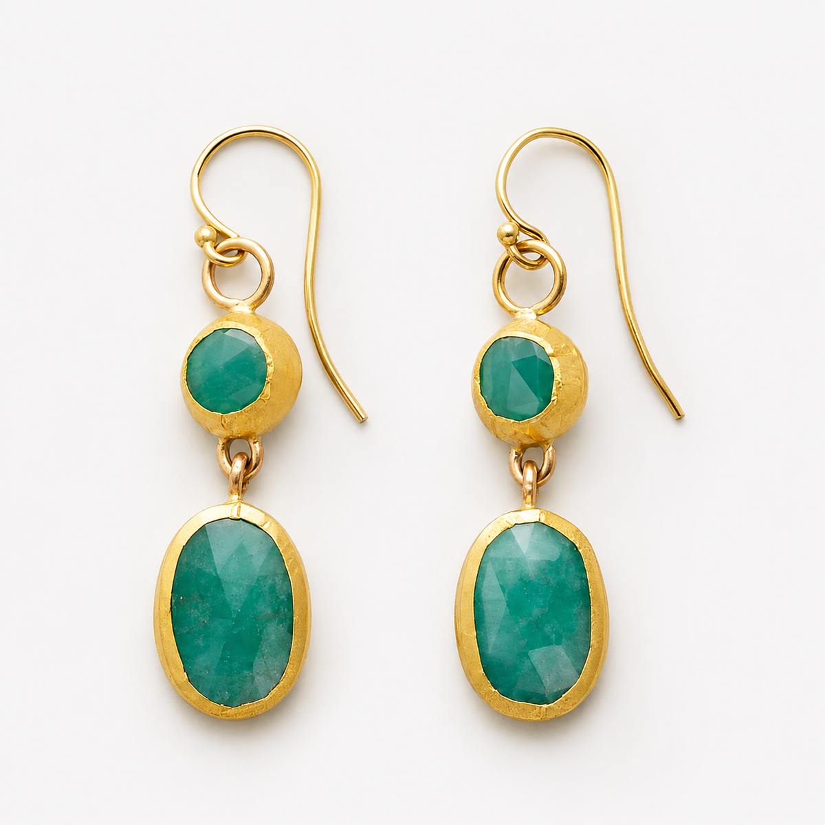 Mireya – Vintage Ohrringe in Gold mit Türkisstein