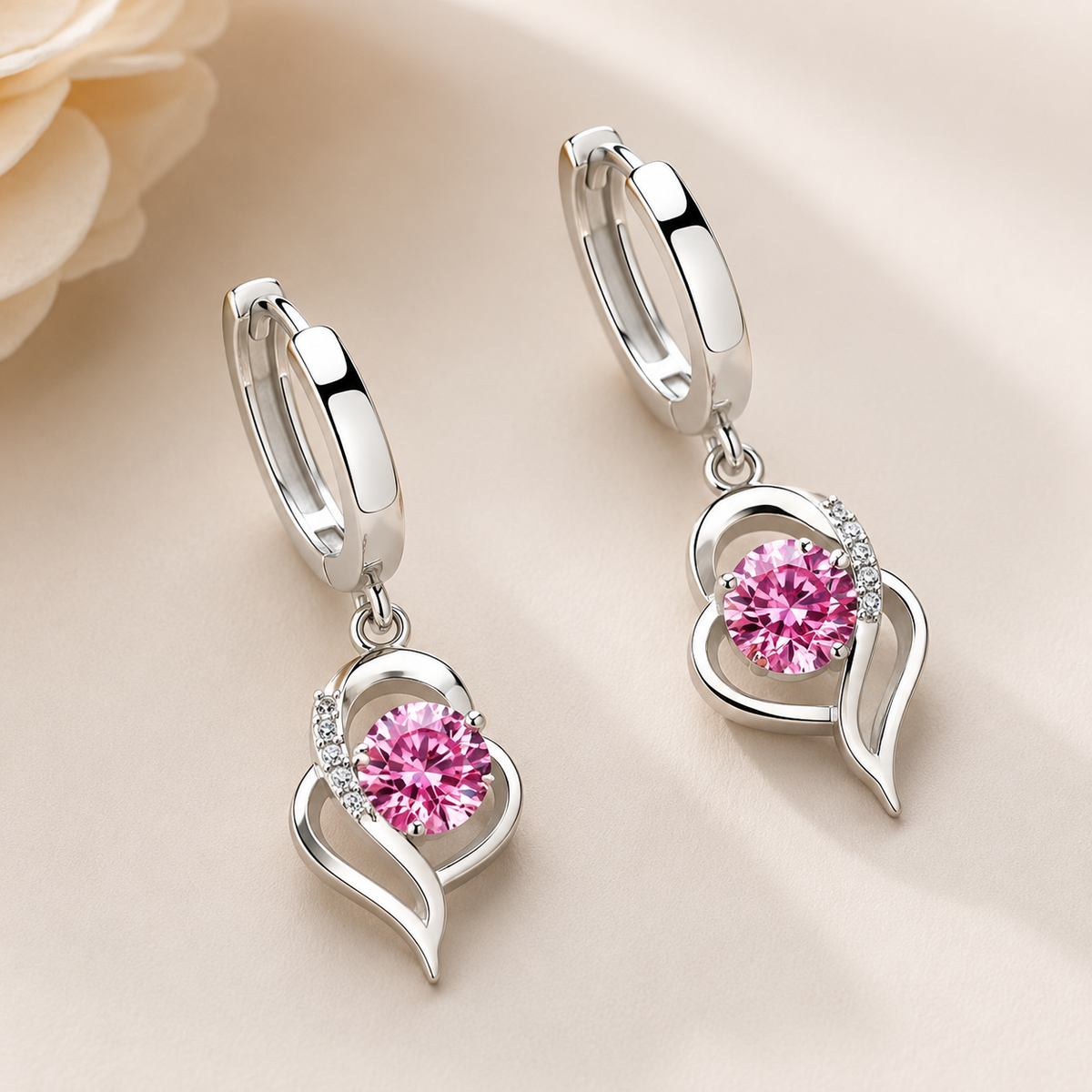 Noelle – Ohrringe aus 925er Silber und Zirkonia Blumen