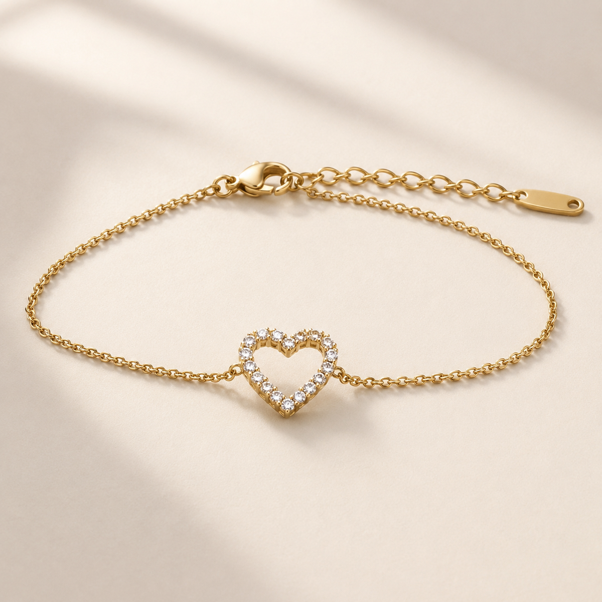 Armband aus offenem Herz aus Gold