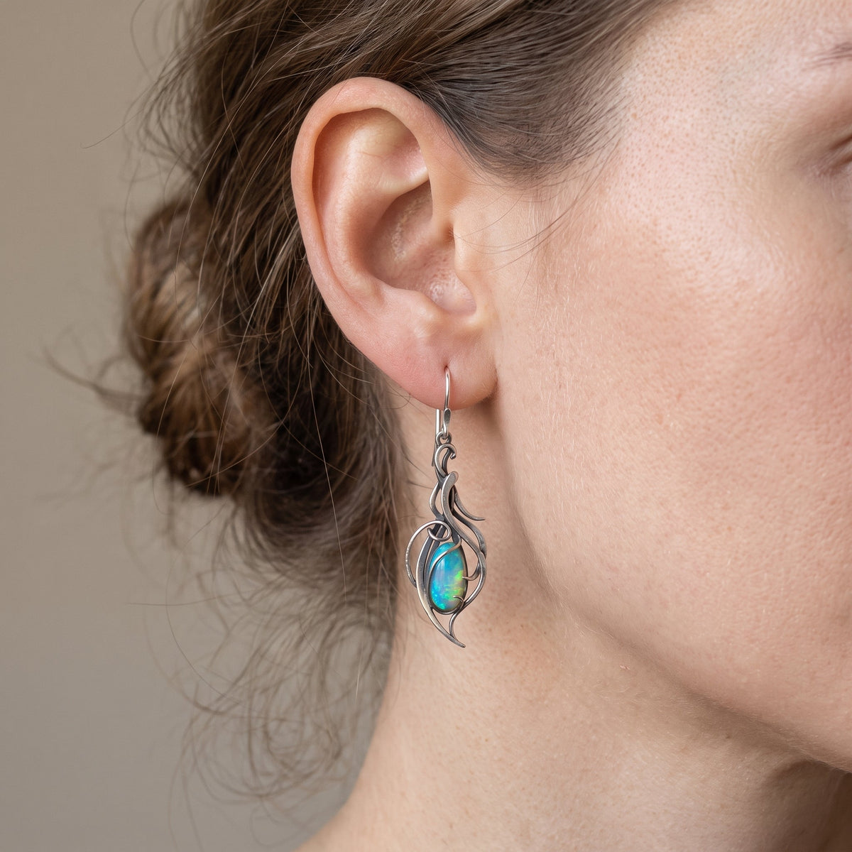 Tony – Ohrringe vintage aus Silber mit blauem Opal