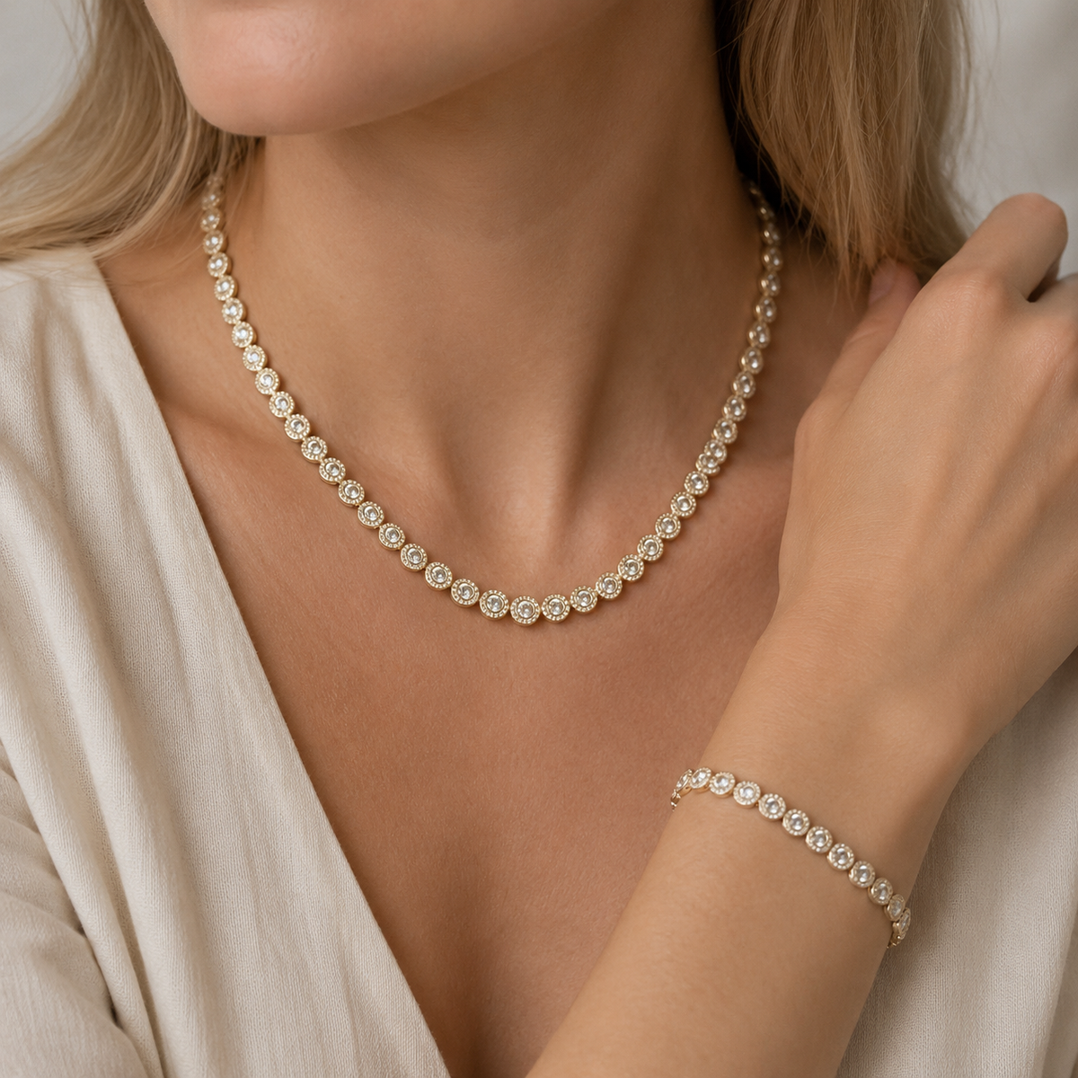 Victoria – Halskette und Armband mit rundem Glanzknopf